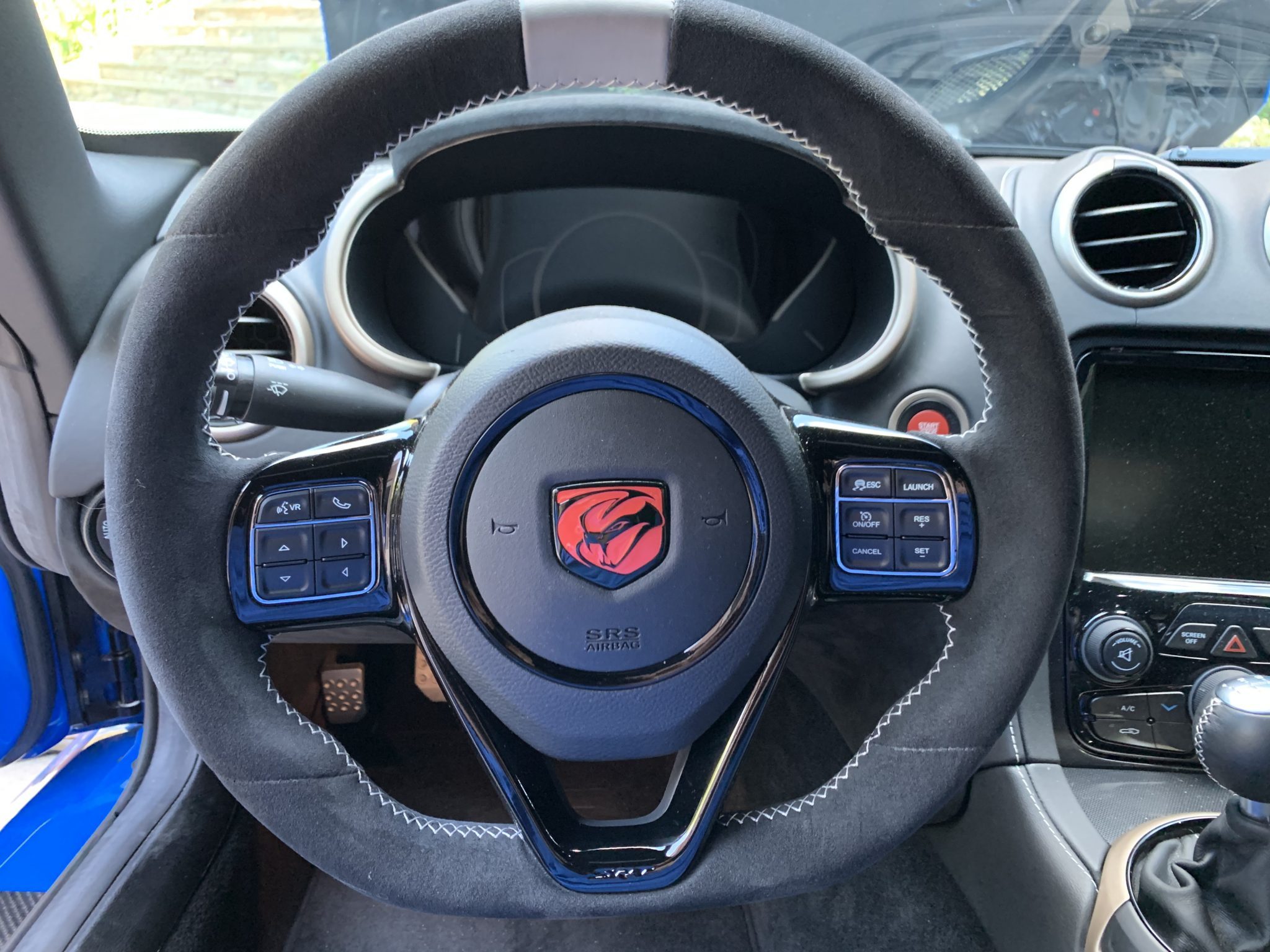 专注于赛道,低里程的道奇蝰蛇acr正在拍卖