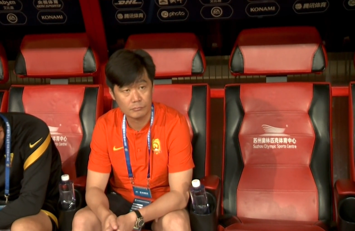 2-1!中超裁判又有业余表现,国安升至第四,武汉依旧一胜难求