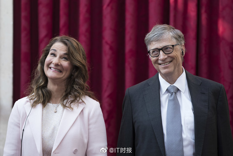 比尔盖茨夫妇正式离婚 比尔·盖茨和梅琳达正式结束27年婚姻休闲区蓝鸢梦想 - Www.slyday.coM