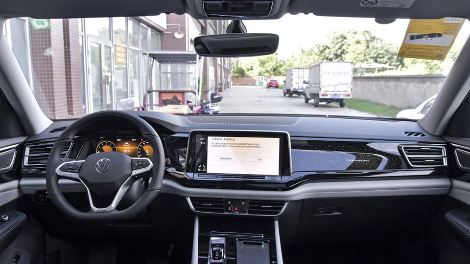 领克09对比大众途昂：性价比/性能/空间，谁能赢？