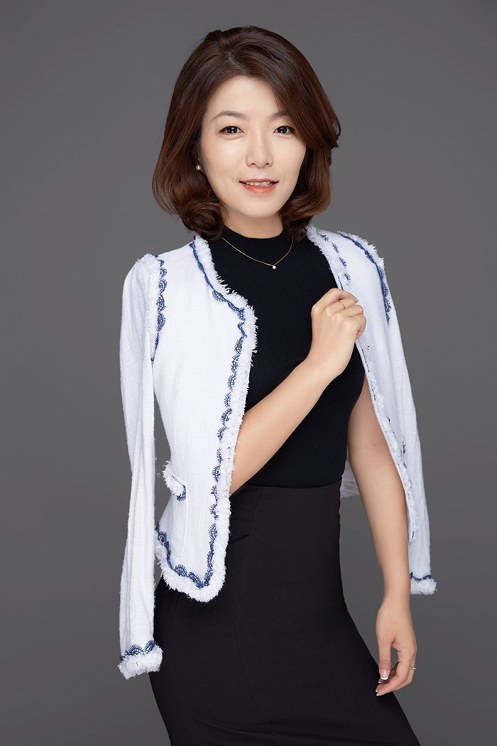 文旅100人穷游网联合创始人崔莉转向国内重启轻年计划