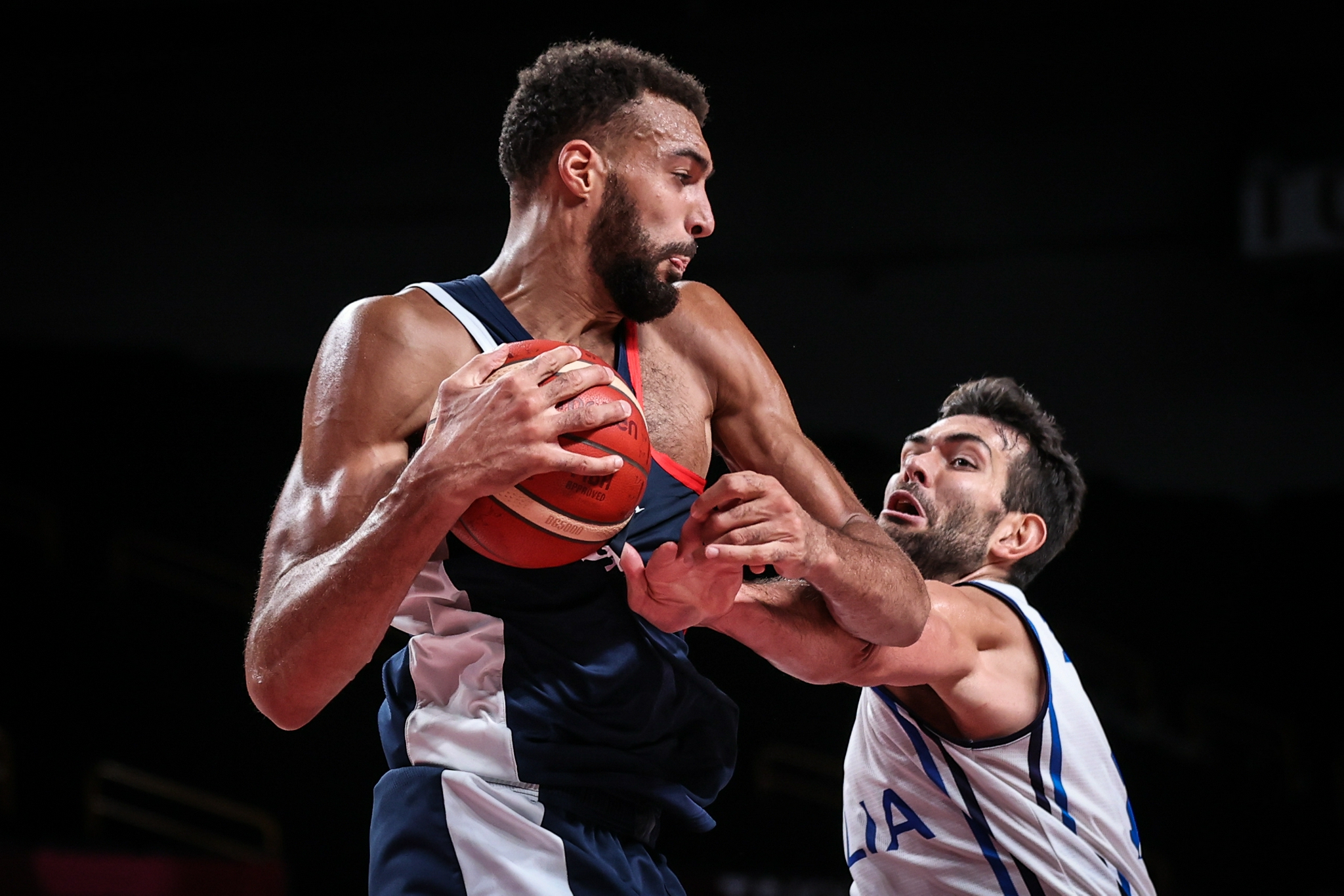 篮球男子四分之一决赛法国晋级半决赛