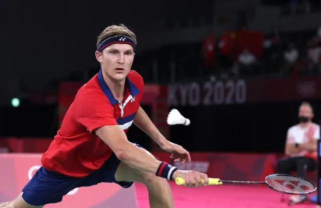 夺冠后,丹麦运动员大秀中文→|丹麦|羽毛球|东京奥运会_新浪军事_新浪