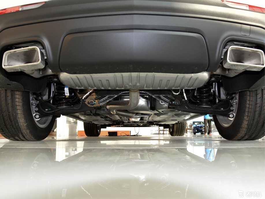 实力出色 小哥带你一起看凯迪拉克xt4