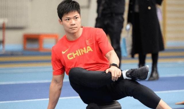 除了短跑运动员,苏炳添还有四重隐藏身份?网友：跑得最快的教授休闲区蓝鸢梦想 - Www.slyday.coM