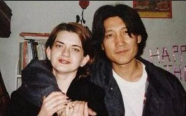 著名演员李崇霄娶德国妻子一度闹矛盾而今乐做家庭妇男