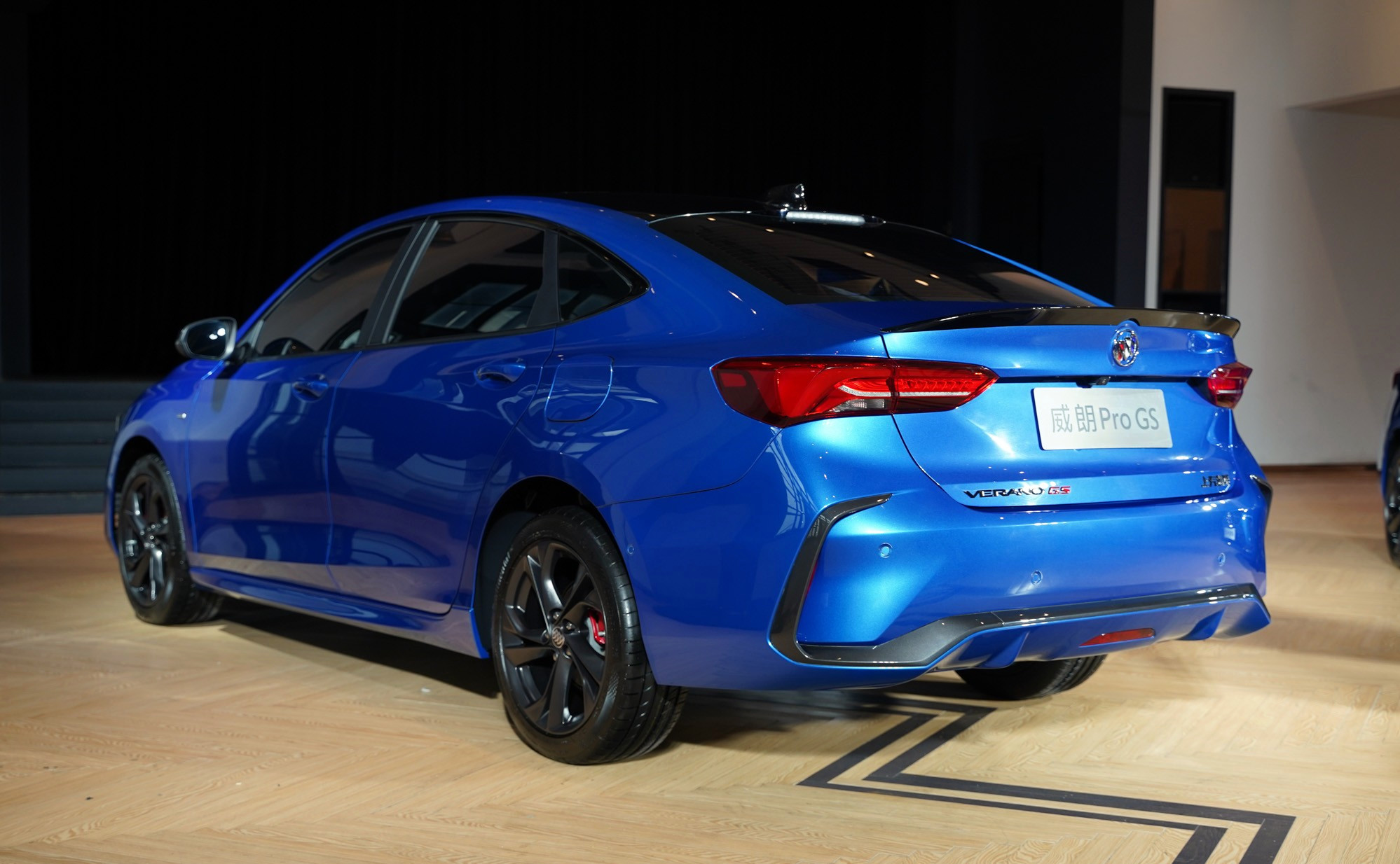 换装四缸发动机,别克威朗pro gs发布,配双联屏,外观很运动