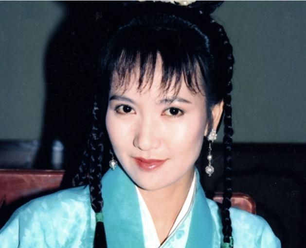 小青"一生的男人,万花丛中留恋,69岁交往小40岁女友|马清伟|薛芷伦