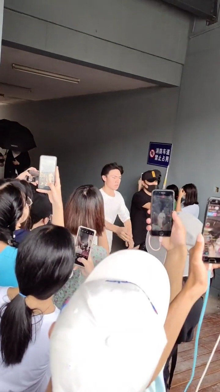 刘宇宁的助理好凶啊