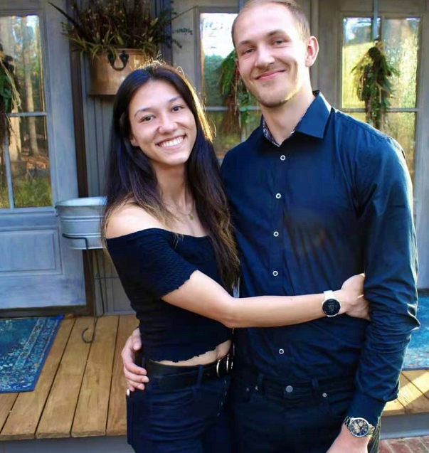 中国奥运选手又出大美女郑妮娜力超模身材火出圈姥姥更是传奇