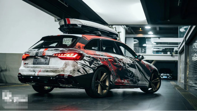 膜呗涂装案例:奥迪rs4涂装战损 另类的感觉是扎眼