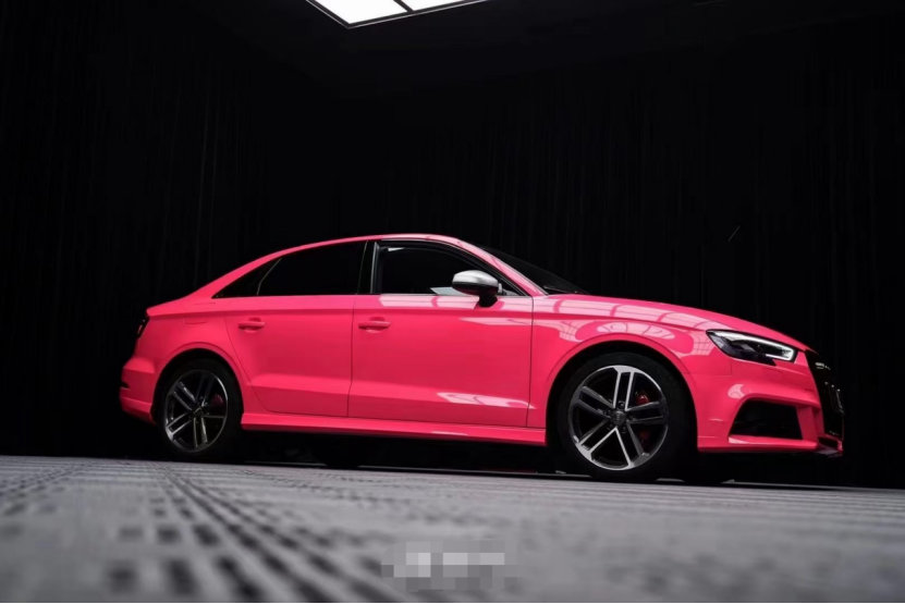 膜呗改色案例:奥迪a3改色荧光粉 甜蜜的你真可爱-新浪汽车