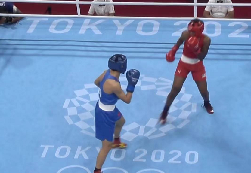女子拳击中量级半决赛,谷红完虐美国选手晋级决赛