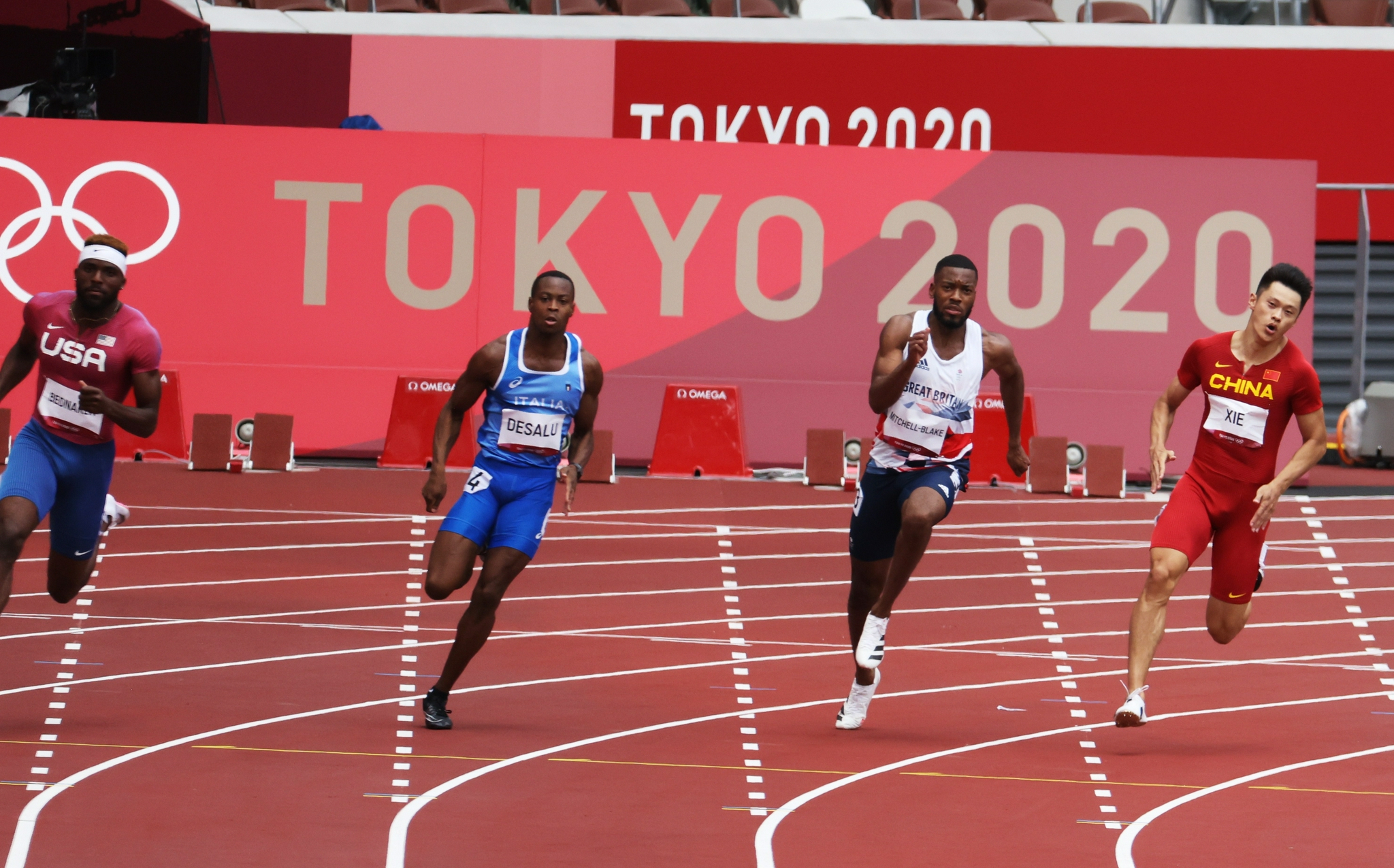 8月3日,在刚刚结束的东京奥运会男子200米预赛中,浙江名将谢震业跑出