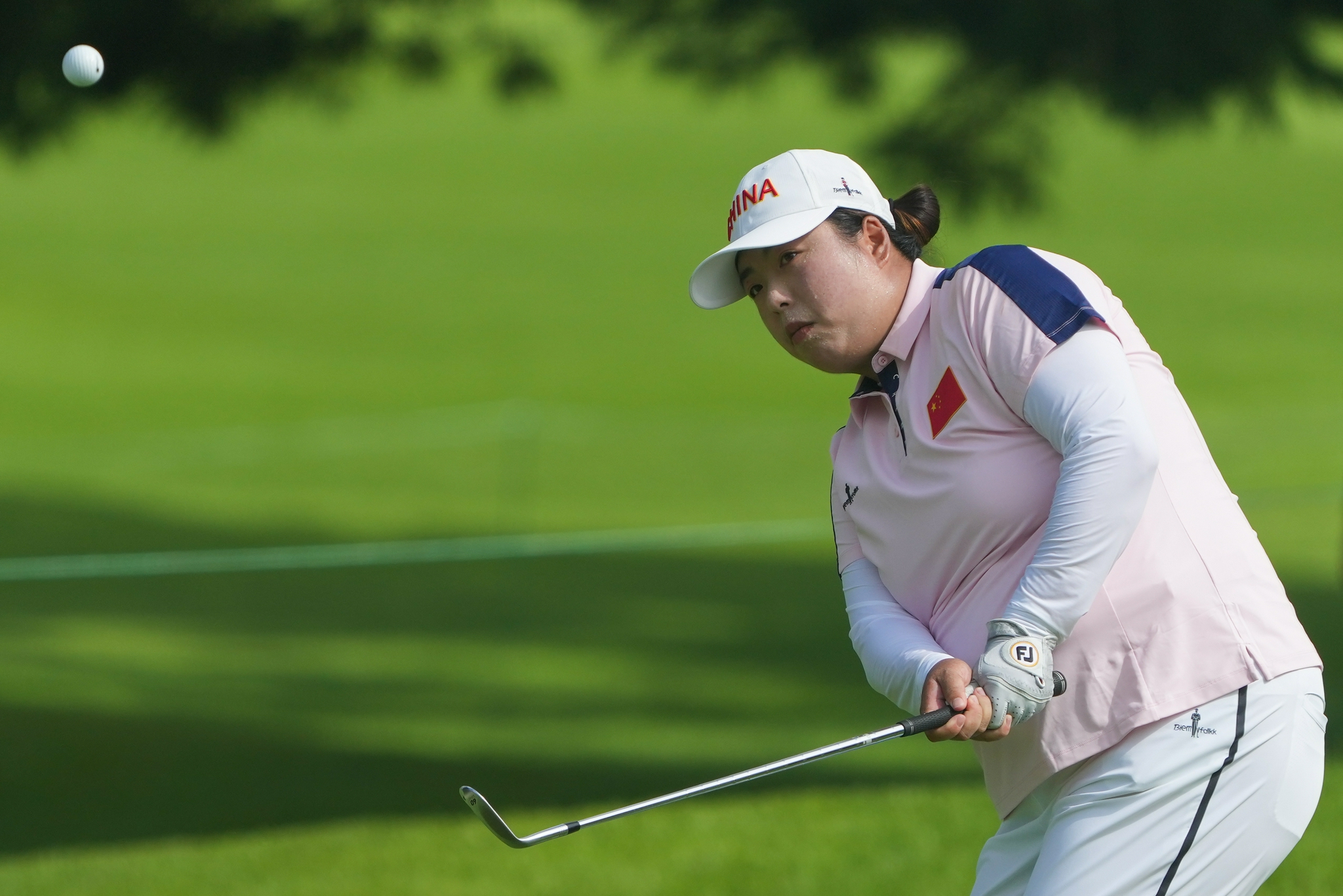 中国高尔夫美女运动员图片