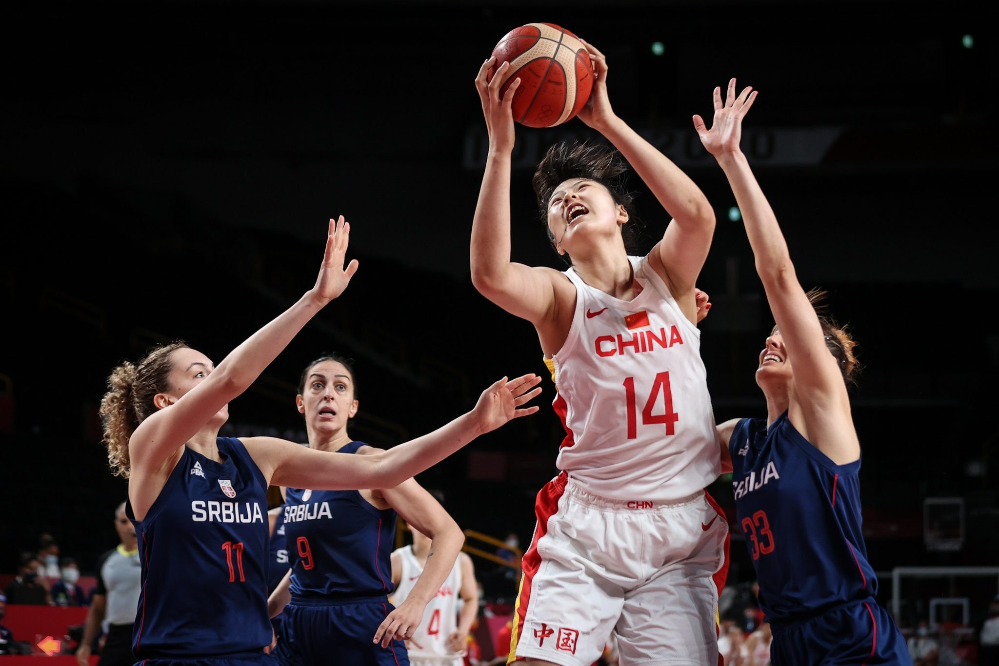 东京奥运会特写女篮不哭我们再来