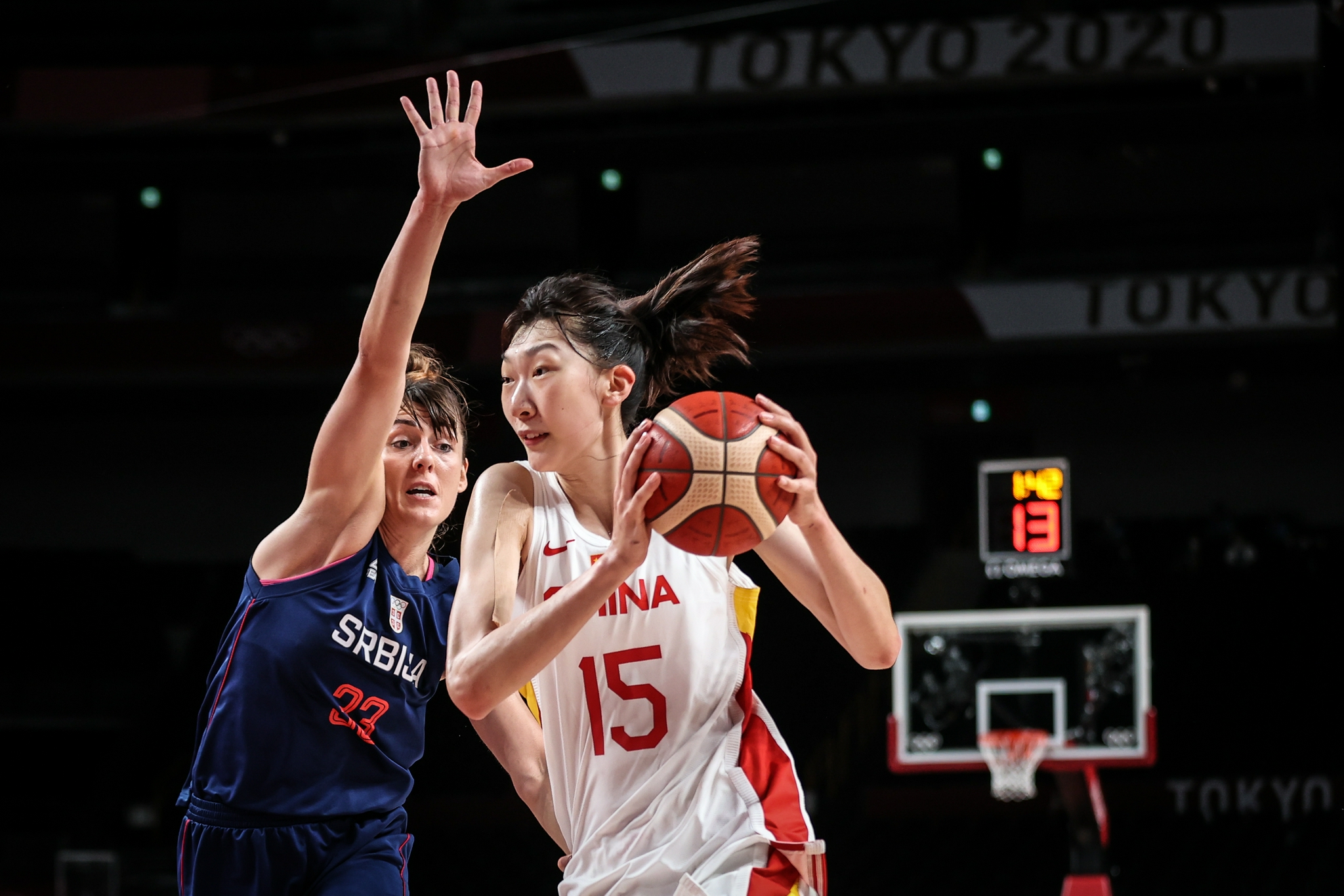 篮球女子四分之一决赛中国队不敌塞尔维亚队