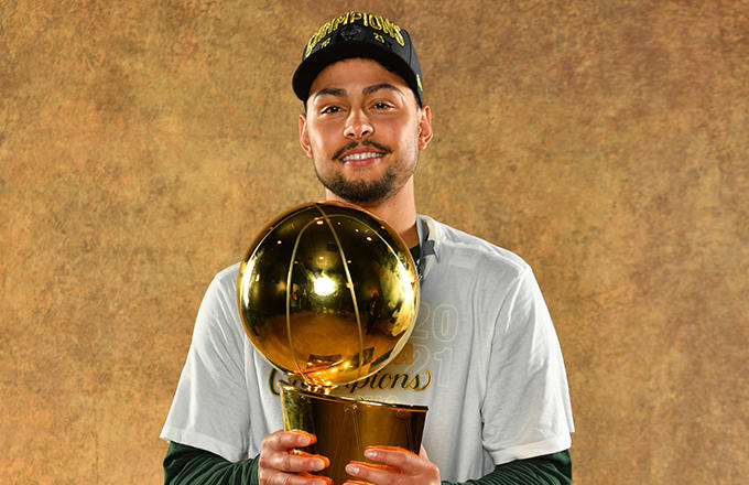 带着总冠军回归 后卫布林-福布斯重返马刺