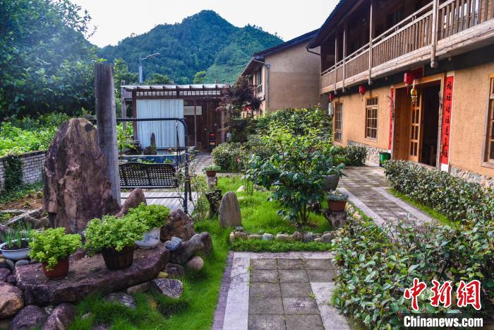 浙江龙泉住龙镇民宿一角. 范宇斌 摄