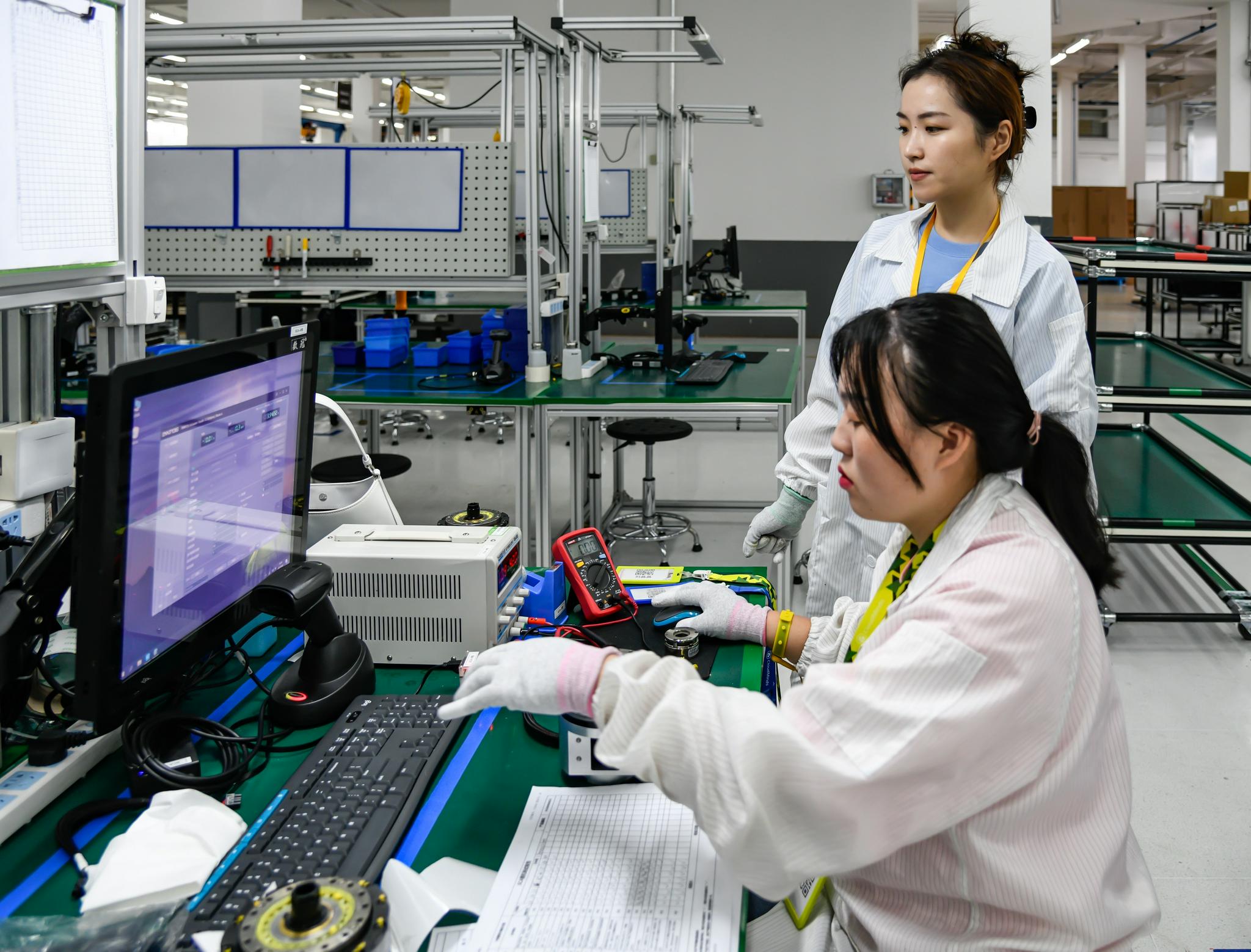 拜个工人当师傅|机械装配工:不仅快工出细活,一年还给出多种技术改善