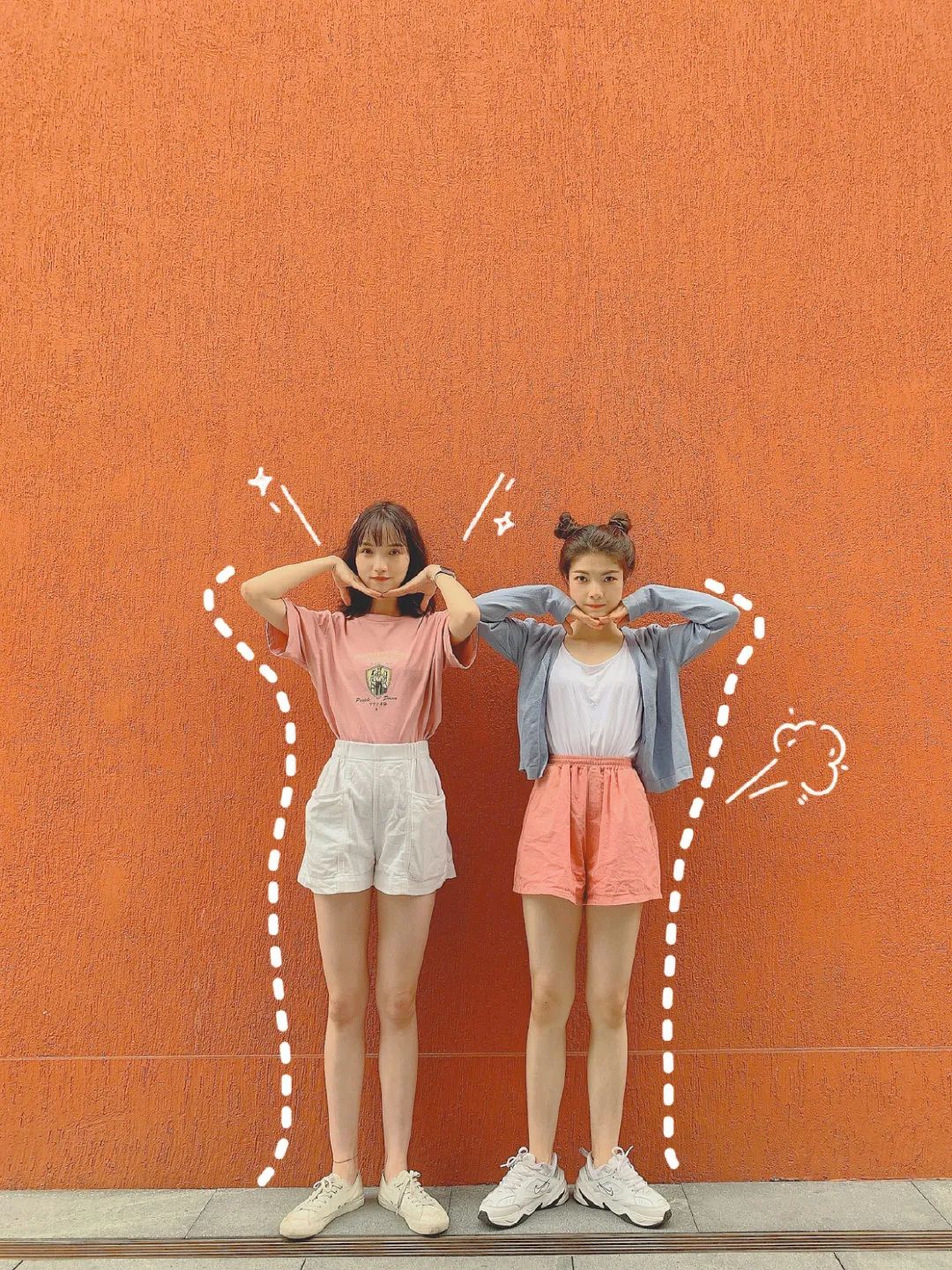 一组闺蜜拍照姿势轻松搞怪闺蜜照片俏皮可爱又好看