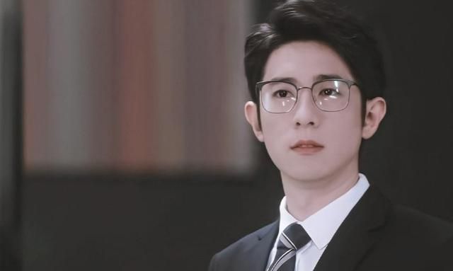 你是我的荣耀甩掉现任邀功苏冶提出复合心机被晶晶看穿