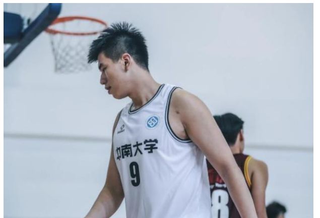 福建喜获潜力后卫黎璋霖统治野球山西获部分现金