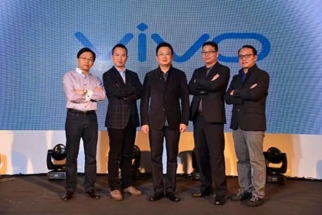 商界大佬段永平加仓腾讯,曾创立小霸王,还培养出黄铮等"门徒"__财经头条