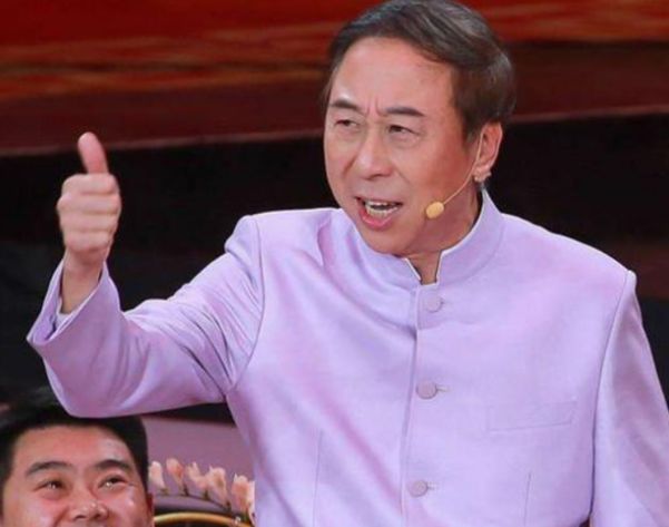 房子内部像农村普通人家装修,网友直呼接地气|曹随风|冯巩|装修_新浪