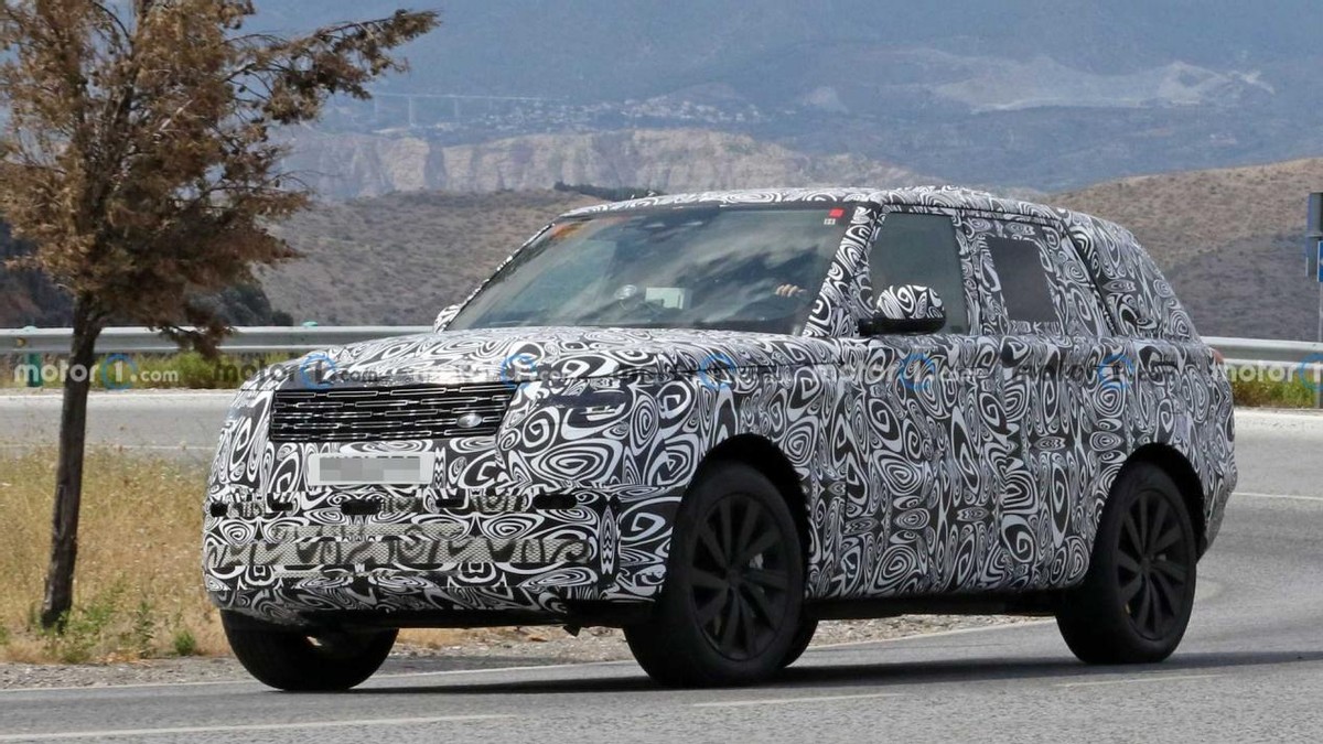 路虎揽胜phev谍照曝光 2022年亮相