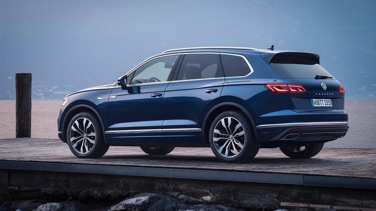 3款豪华中大型suv甩卖,揽胜运动最高降22万,豪车已亲民?