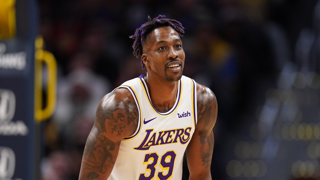 为此,美媒《lakeshowlife》也围绕霍华德,贝兹莫尔,阿里扎和艾灵顿四