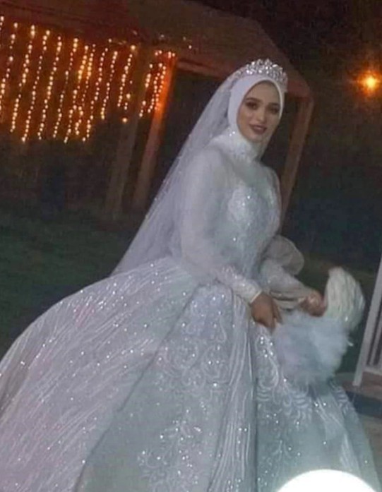 埃及21岁新娘婚后1小时突猝死亲友悲痛隔日办丧事