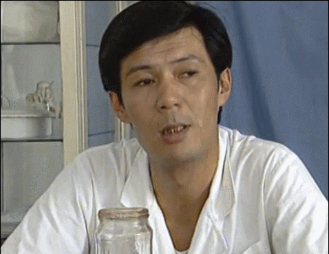 六,刘佩琦刘佩琦1958年出生于北京,国家一级演员.