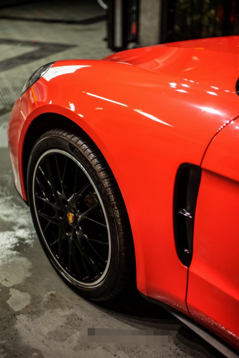 膜呗改色案例:保时捷帕拉梅拉改色熔岩橙 这样才完美-新浪汽车