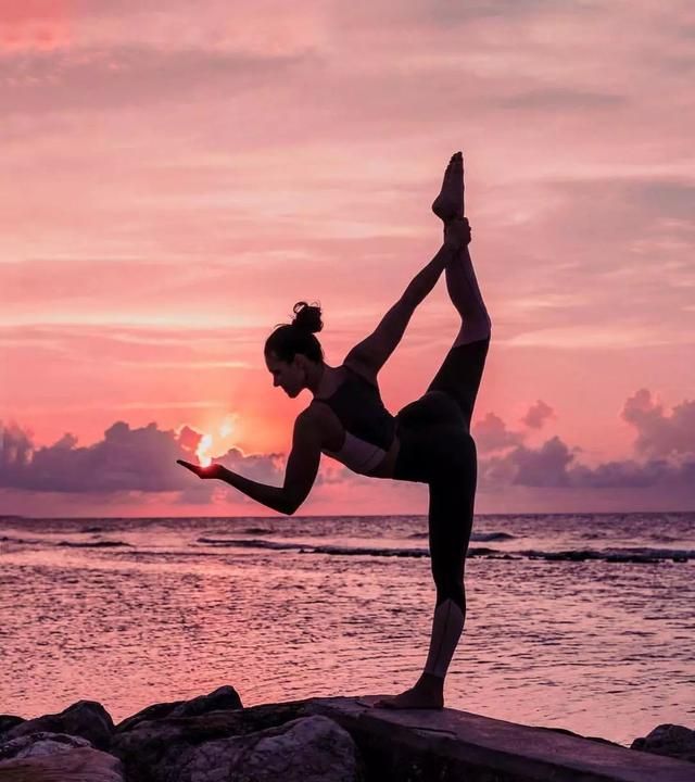 为什么选择练瑜伽这2个瑜伽动作或有助于放松身心