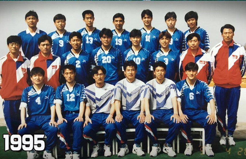 个人认为,大连万达队1995年没有卫冕事出有因,当时球队人员严重不整