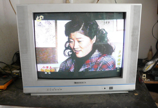 而上面我们也说了,长虹电视机进入市场之后,把彩电行业市场份额从日本