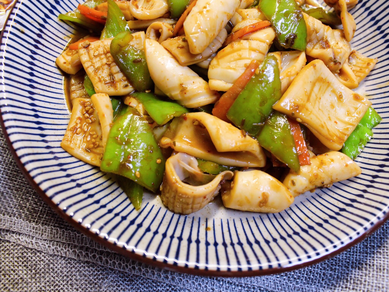 酱爆鱿鱼卷做法简单好吃健康