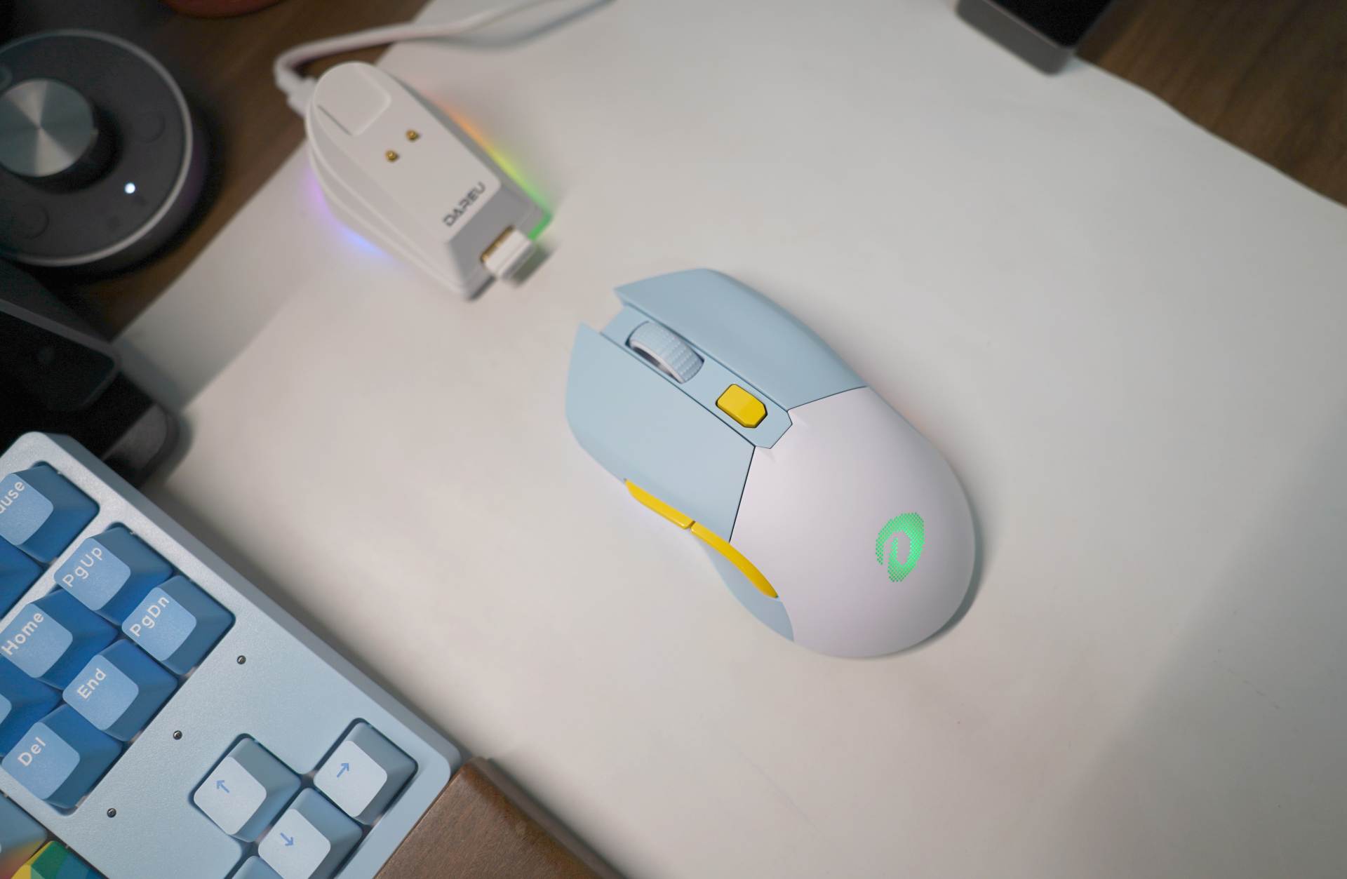 神雕侠侣桌面新宠达尔优发布em901轻量化鼠标