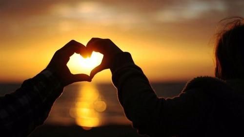 放手让你离开,也是放过自己!