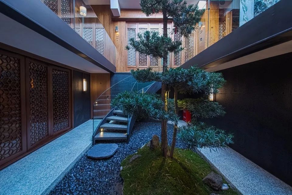 “下沉式”庭院，为什么吸引你的眼球~|采光_新浪新闻