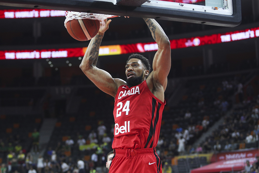 据美国记者peter yannopoulos报道,消息人士透露,猛龙队中锋肯姆-伯奇