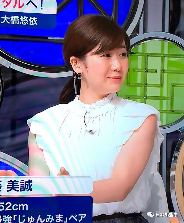 解说一场比赛是10~15万日元,但是考虑到福原爱解说比赛都是从早到晚