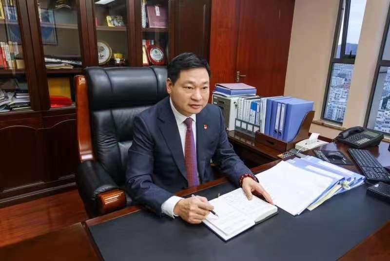 中洲集团董事长_...勇立潮头踏浪行——舟山市工商联主席、浙江海中洲集团董事长庄伟意