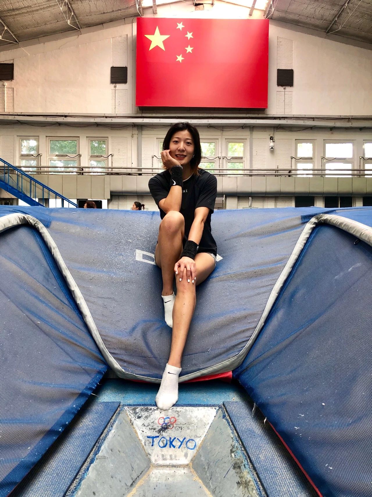 海盐姑娘今夜飞跃东京她分享了一个愿望