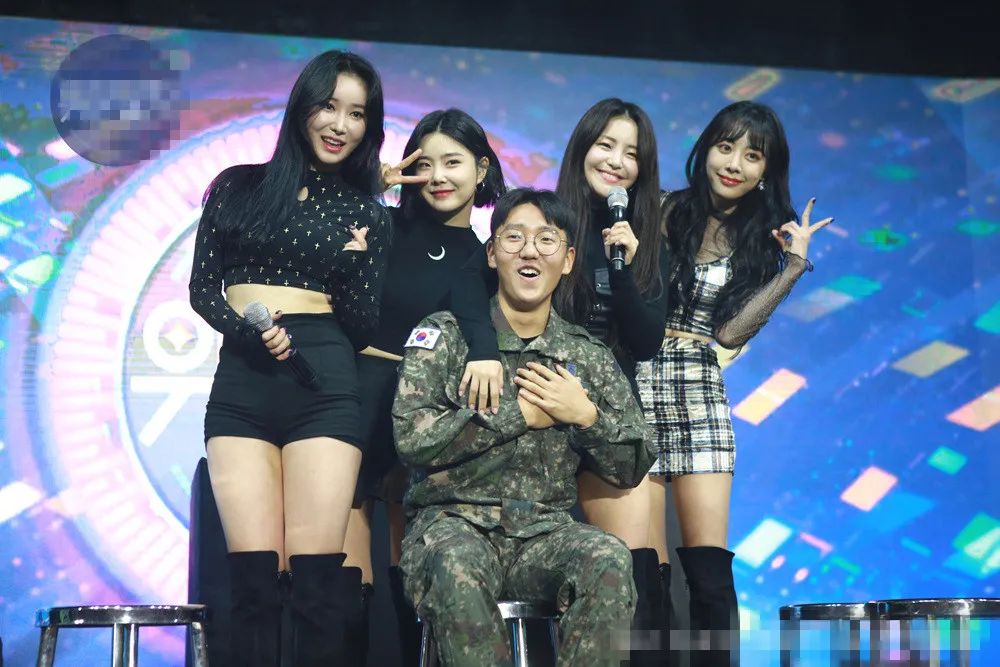 韩国女团劳军史