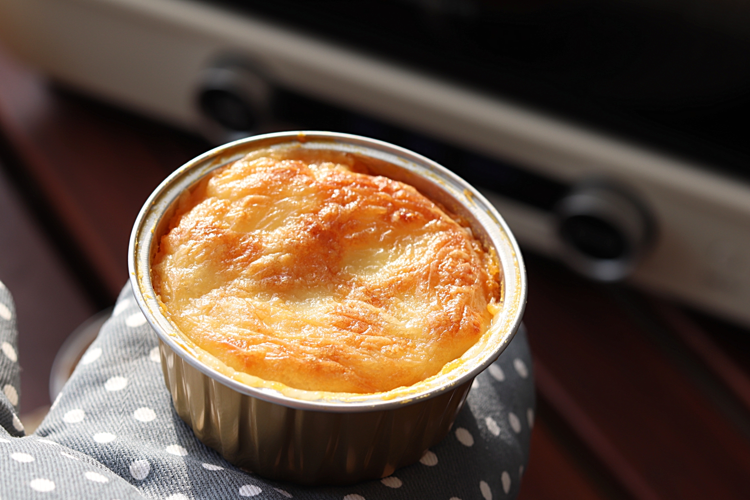 拉丝美味的奶香芝士焗红薯口感香甜是你拒绝不了的美食诱惑