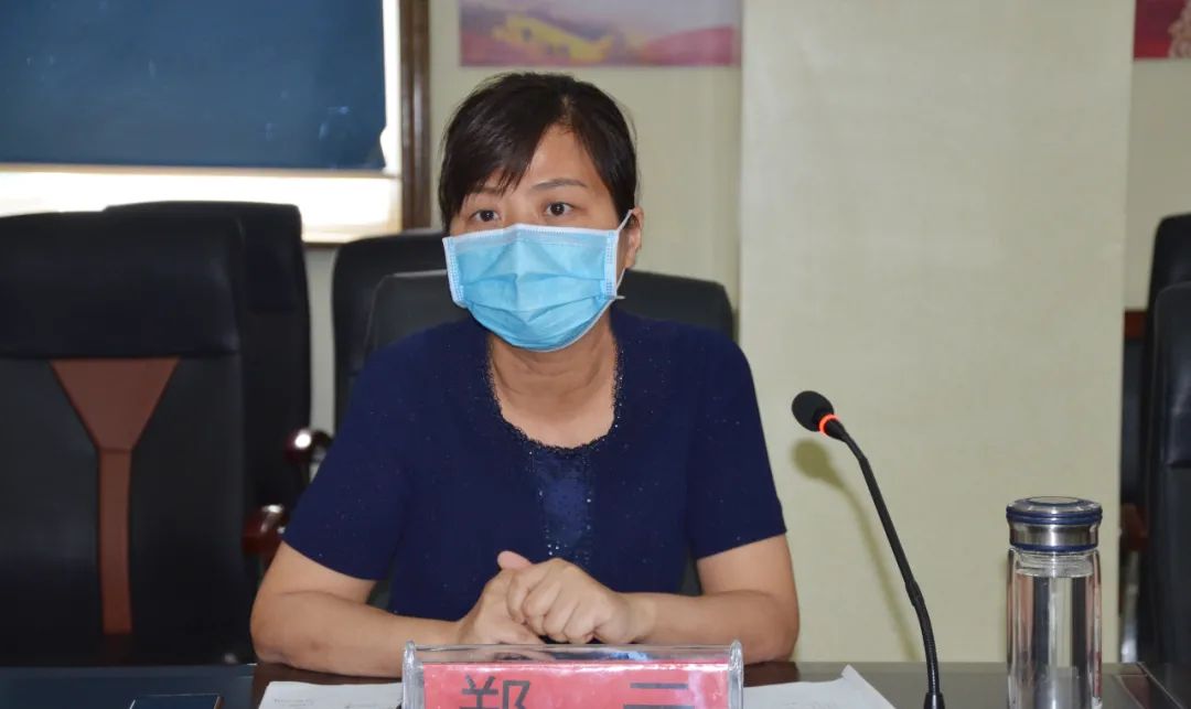 信阳职业技术学院校长郑云一行到附属医院考察调研