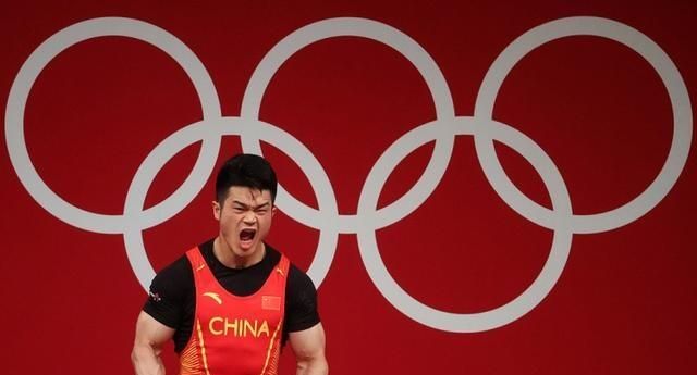 石智勇夺冠后隔空喊话女友：让你久等了,回家就娶你!休闲区蓝鸢梦想 - Www.slyday.coM